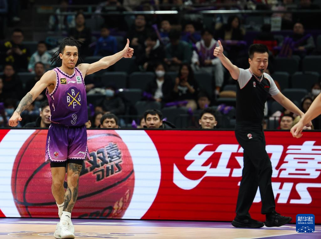 北京控股击败江苏肯帝亚，CBA竞争持续升温的简单介绍